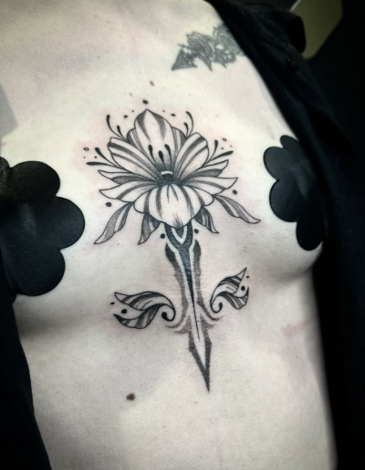 Tatouage ornemental et floral par Siane